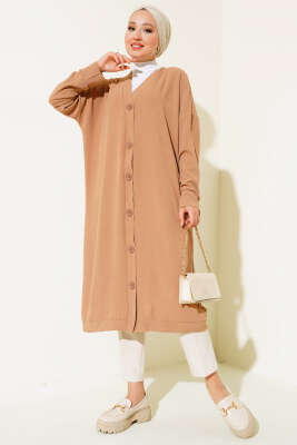 Pazarium - Önü Düğmeli Ayrobin Camel Uzun Hırka