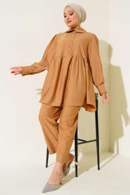 Pazarium - Bebe Yaka Dantel Detaylı İkili Takım Camel