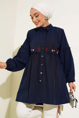 Pazarium - Pileli Çiçek Nakışlı Gömlek Lacivert