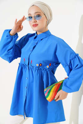 Pazarium - Pileli Çiçek Nakışlı Gömlek Saks