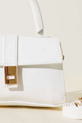 Mıknatıslı El Çantası Beyaz - Thumbnail