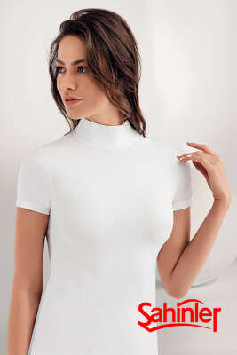 Pazarium - Şahinler Bayan Kısa Kol Dik Yaka Body Beyaz