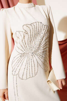 Önü Çiçek Taşlı Elbise Taş - Thumbnail