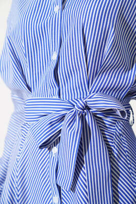 Çizgili Boydan Düğmeli Mini Elbise Saks - Thumbnail