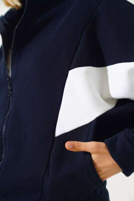 Garnili Üç İplik Salaş Kısa Hırka Lacivert - Thumbnail