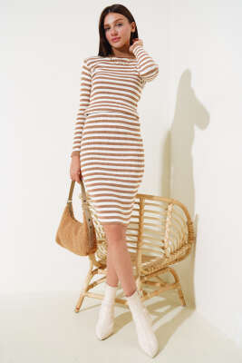 Çizgili Etekli Body Triko Takım Büsküvi - Thumbnail