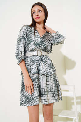 Pazarium - V Yaka Saten Midi Elbise Yeşil