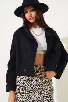 Kol ve Omuz Apoletli Kısa Ceket Siyah - Thumbnail