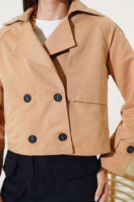 Kol ve Omuz Apoletli Kısa Ceket Camel - Thumbnail