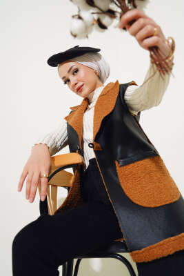 Pazarium - Çift Cepli Kürklü Deri Yelek Siyah Camel