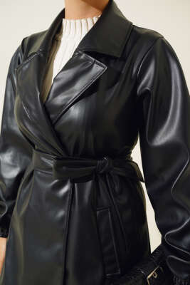 Kruvaze Yaka Kuşaklı Deri Ceket Siyah - Thumbnail