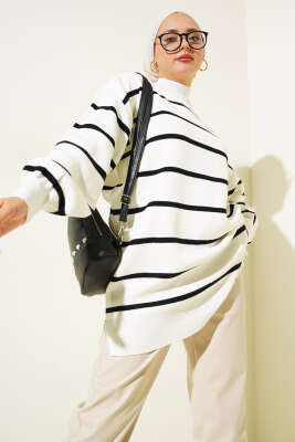 Çizgili Pike Salaş Triko Tunik Siyah - Thumbnail