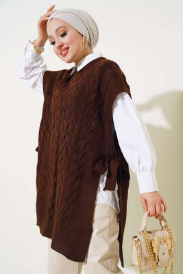 Saç Örgü Yan Bağlamalı Triko Süveter Kahve - Thumbnail