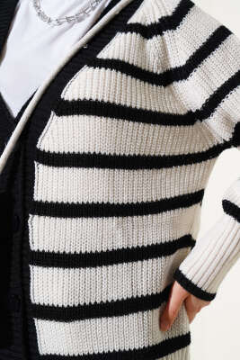 Çizgili Düğmeli Triko Hırka Bej - Thumbnail