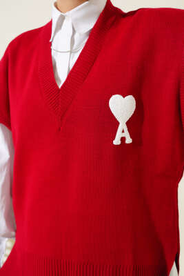 Kalp Nakışlı Triko Süveter Kırmızı - Thumbnail