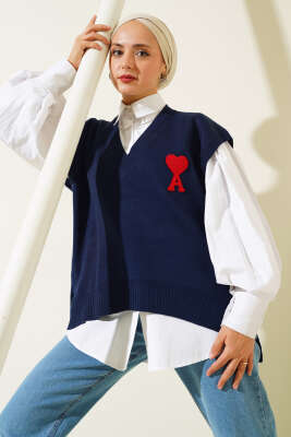 Kalp Nakışlı Triko Süveter Lacivert - Thumbnail