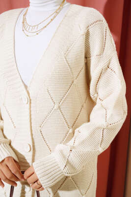 Kabartmalı Düğmeli Uzun Triko Hırka Bej - Thumbnail