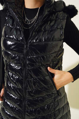 Parlak Kapüşonlu Şişme Yelek Siyah - Thumbnail