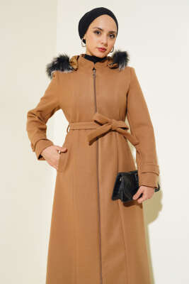 Kapüşonu Kürklü Fermuarlı Uzun Kaşe Kaban Latte - Thumbnail