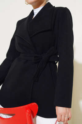 Kuşaklı Kısa Kaşe Kaban Siyah - Thumbnail