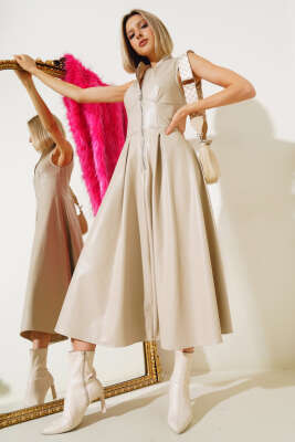 Pazarium - Fermuarlı Sıfır Kol Deri Elbise Bej