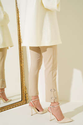 Kuş Gözü Detaylı Dar Paça Pantolon Camel - Thumbnail