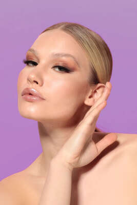 New Well Lift Me Up Volume Mascara 8 ML - Thumbnail