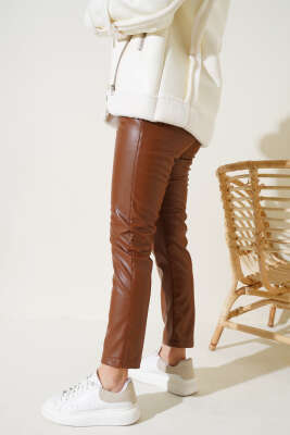 Beli Lastikli Cepli Deri Pantolon Taba - Thumbnail