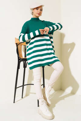 Yarım Boğazlı Çizgili Salaş Triko Tunik Zümrüt Yeşili - Thumbnail