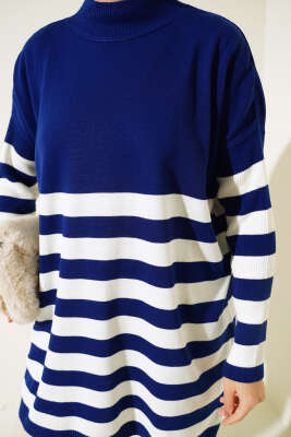 Yarım Boğazlı Çizgili Salaş Triko Tunik Lacivert - Thumbnail