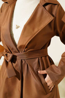 Kruvaze Yaka Bel Kuşaklı Trençkot Taba - Thumbnail