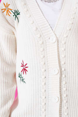 Nakış İşlemeli Düğmeli Triko Hırka Ekru - Thumbnail