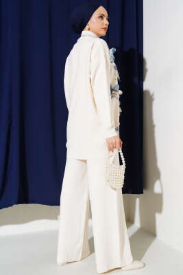 Çiçekli Taşlı Hırkalı Triko İkili Takım Bej - Thumbnail