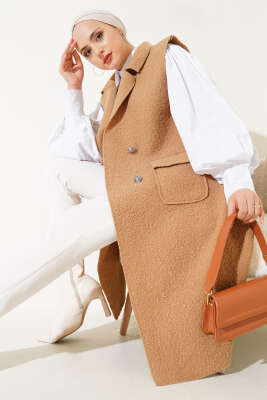 Pazarium - Düğmeli Uzun Buklet Yelek Camel