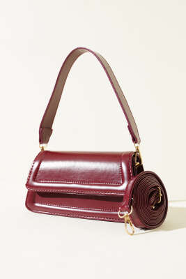 Pazarium - 	 Kapaklı Mıknatıslı El Çantası Bordo