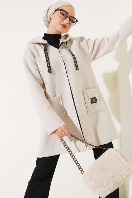 Pazarium - Fermuarlı Cep Armalı Buklet Kaban Bej