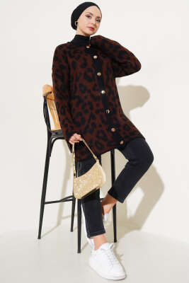 Gold Düğmeli Leopar Desen Triko Hırka Kahve - Thumbnail