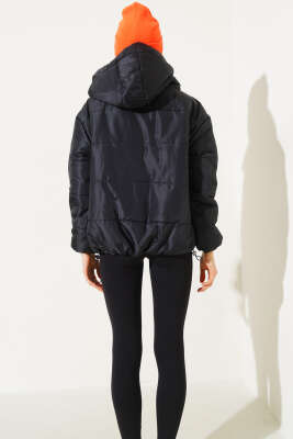 Kapüşonlu Fermuarlı Kısa Şişme Mont Siyah - Thumbnail