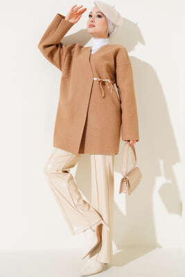 Kurdele Bağlamalı Buklet Ceket Latte - Thumbnail