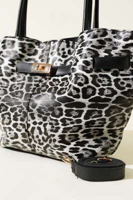 Kemer Detaylı Omuz Çantası Gri Leopar - Thumbnail