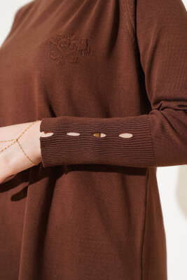 Etek Ucu Dantel Detaylı Triko Tunik Kahve - Thumbnail