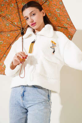 Arma Detaylı Peluş Kısa Mont Ekru - Thumbnail