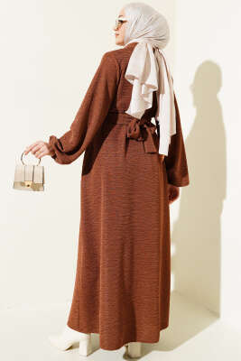 Taşlı Çıtçıt Düğmeli Kuşaklı Elbise Kahve - Thumbnail