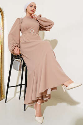 Pazarium - Omuz Pileli Taşlı Elbise Camel