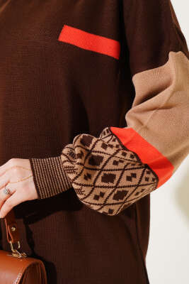 Kolları Desenli Balıkçı Yaka Triko Tunik Kahve Ekru - Thumbnail