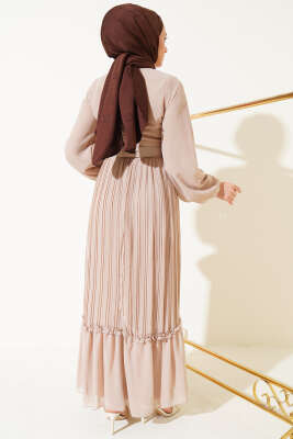 Piliseli Fırfırlı Kuşaklı Şifon Elbise Bej - Thumbnail