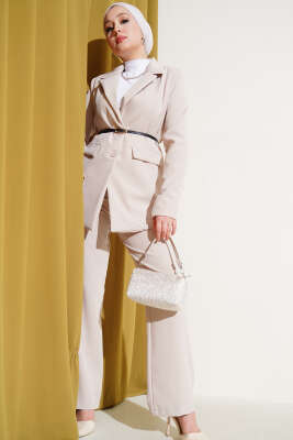 Pazarium - Cep Kapaklı Kemerli Ceket İkili Takım Bej