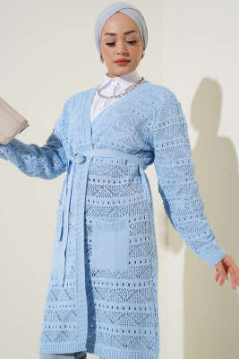 Pazarium - Zikzak Desenli Delikli Kuşaklı Triko Hırka Mavi