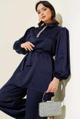 Yakası Taşlı Kuşaklı Saten İkili Takım Lacivert - Thumbnail