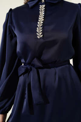 Yakası Taşlı Kuşaklı Saten İkili Takım Lacivert - Thumbnail